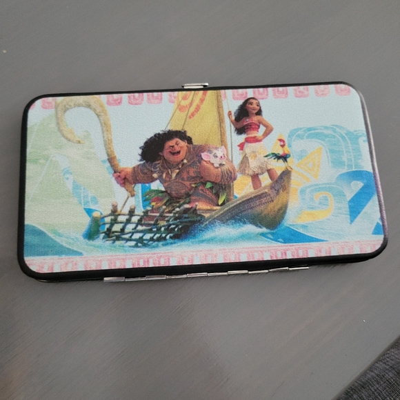 Danielle Nicole Disney Moana Bag Like New Never Used with Wallet & Keychain - Picture 5 of 8
